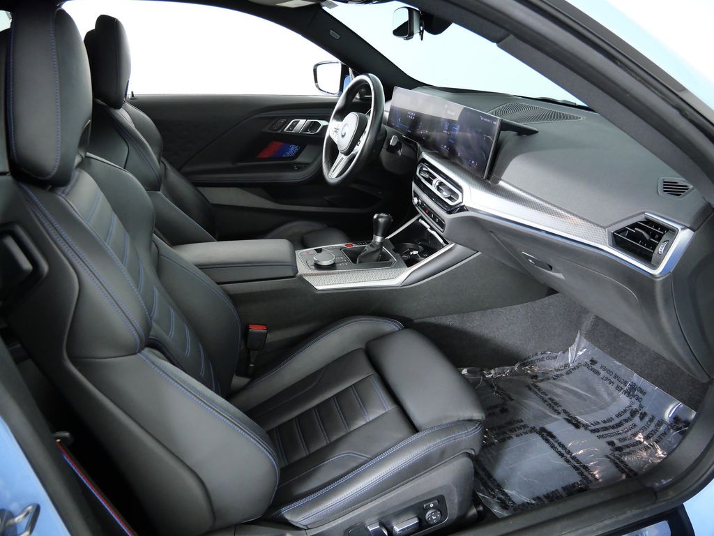 Thumbnail: 2023 BMW M2 - 19