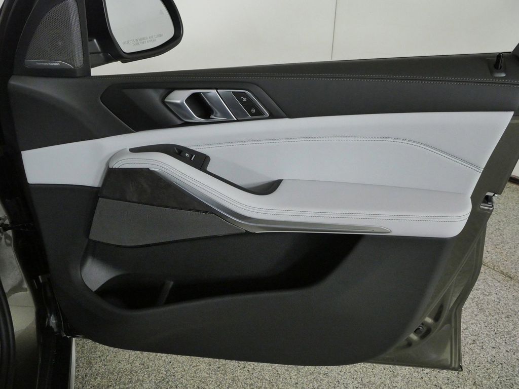 Thumbnail: 2026 BMW X5 - 19