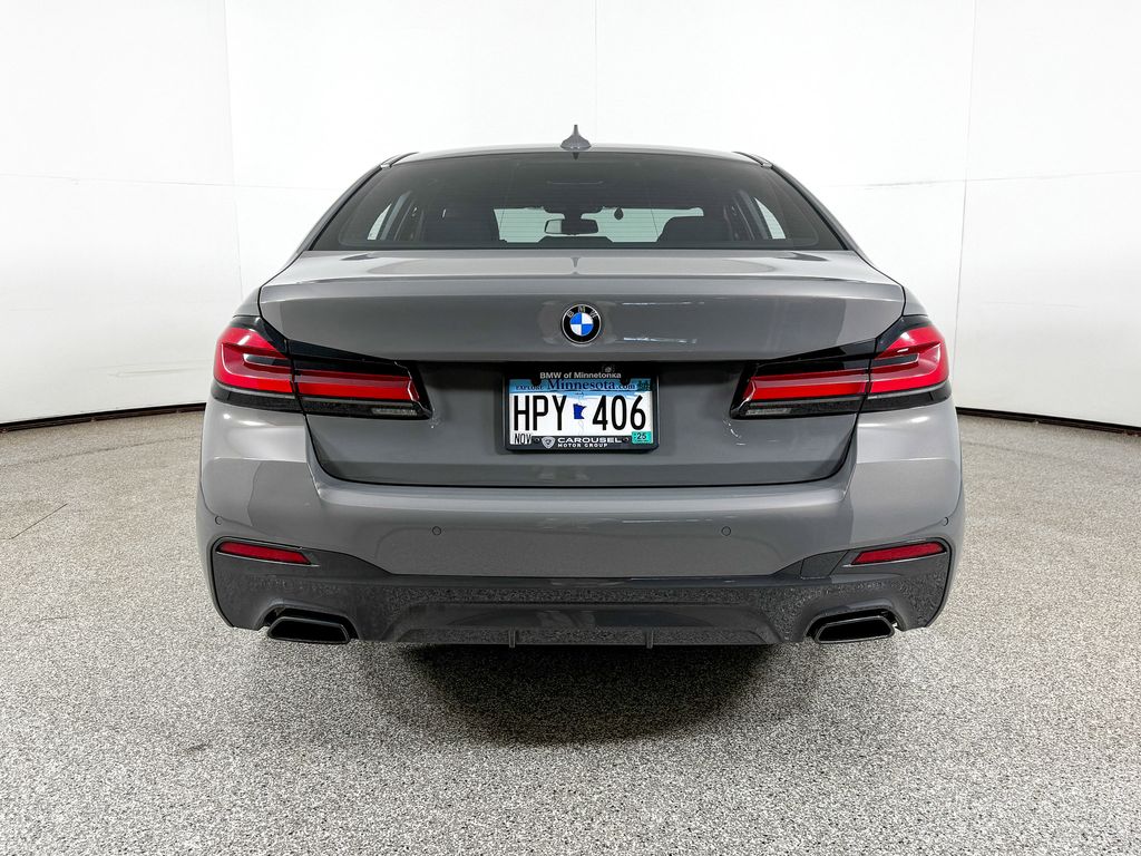 Thumbnail: 2022 BMW 5 Series - 7