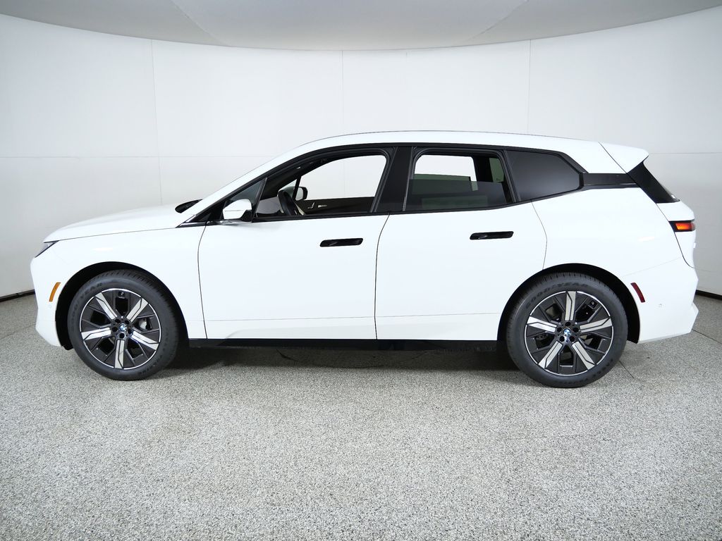 Thumbnail: 2026 BMW iX - 15