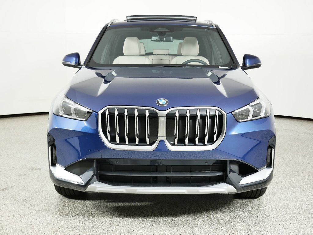 Thumbnail: 2025 BMW X1 - 6