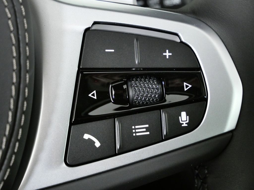 Thumbnail: 2026 BMW X5 - 42