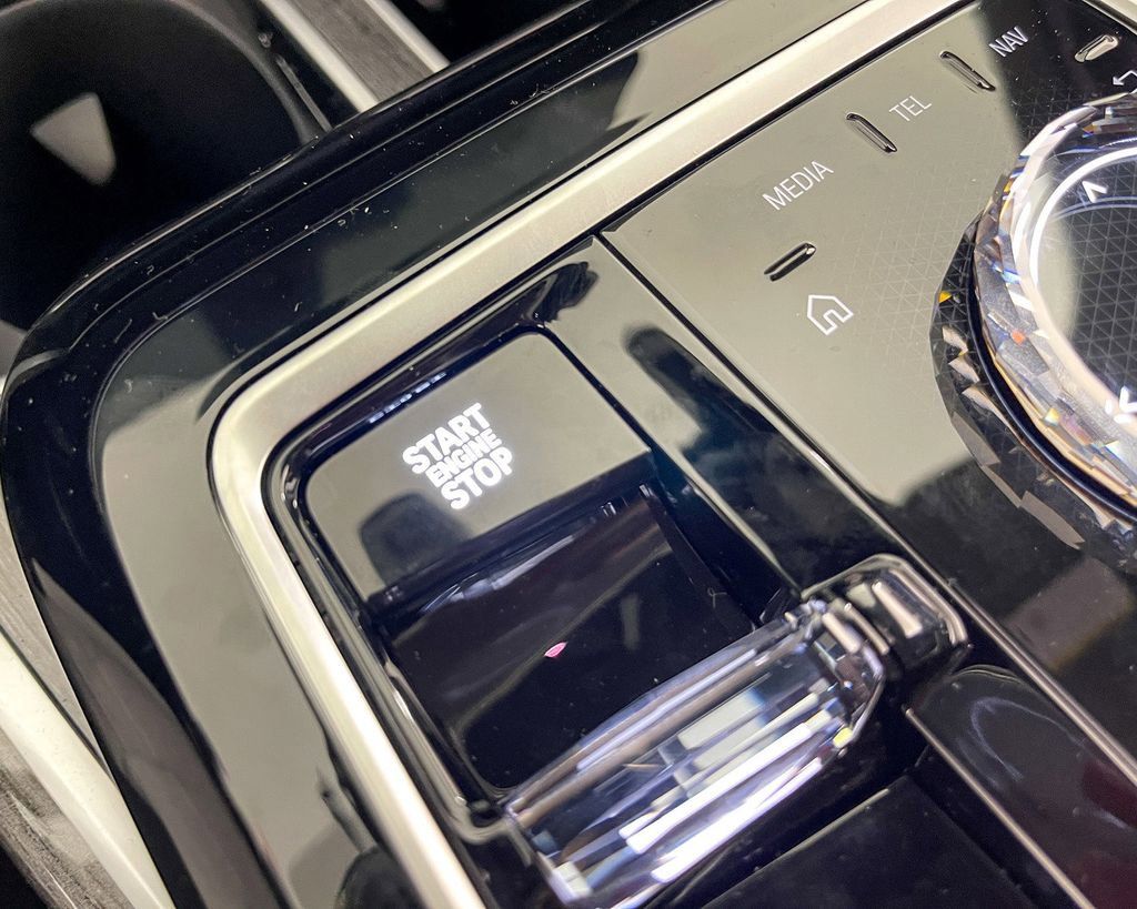 Thumbnail: 2025 BMW 7 Series - 49