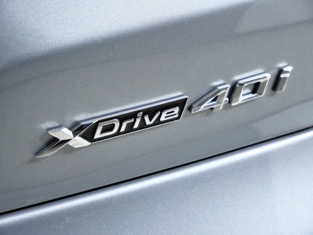 Thumbnail: 2026 BMW X5 - 12