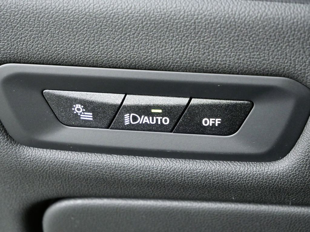 Thumbnail: 2026 BMW X6 - 40