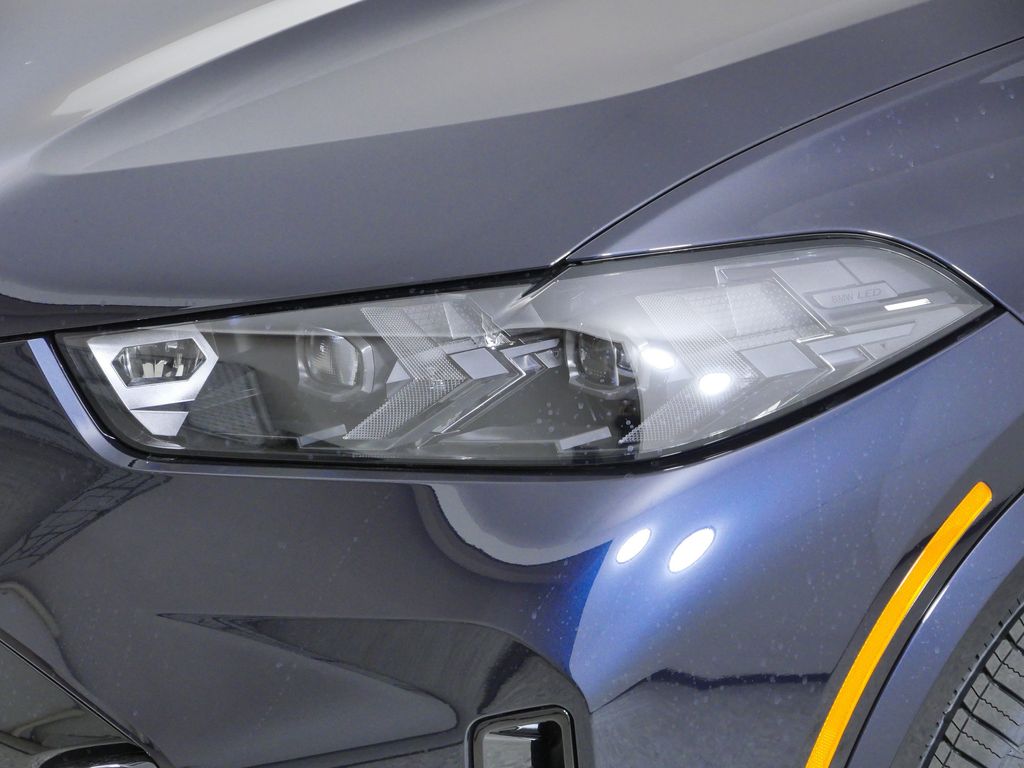 Thumbnail: 2026 BMW X5 - 3