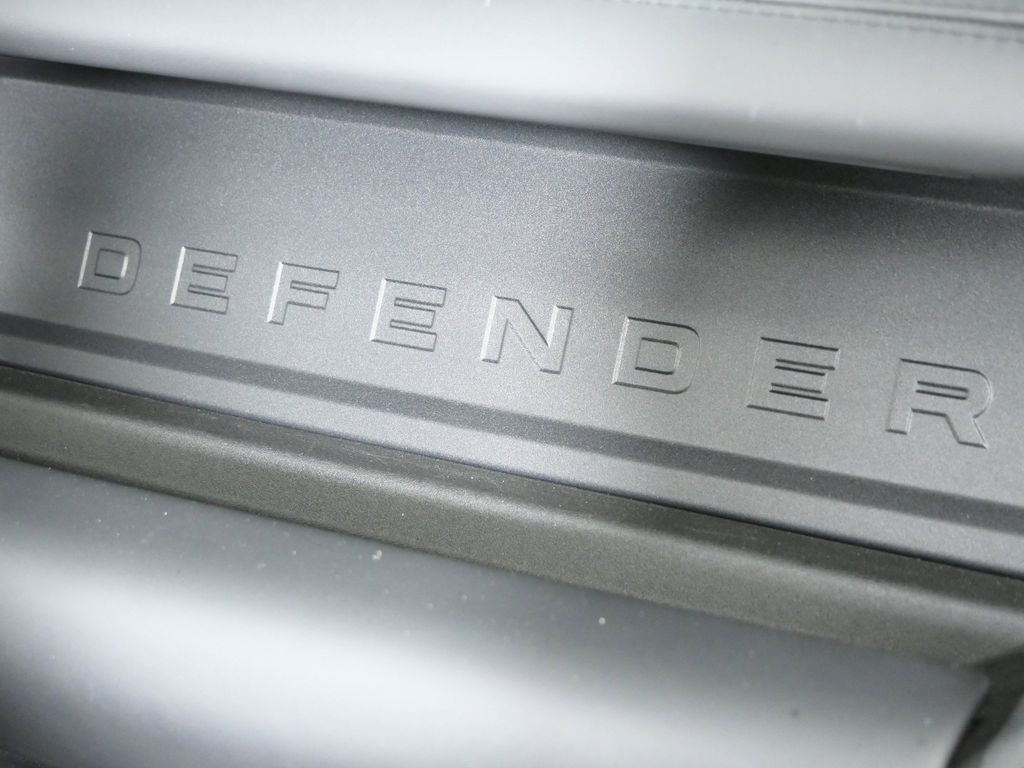 Thumbnail: 2024 Land Rover Defender - 25