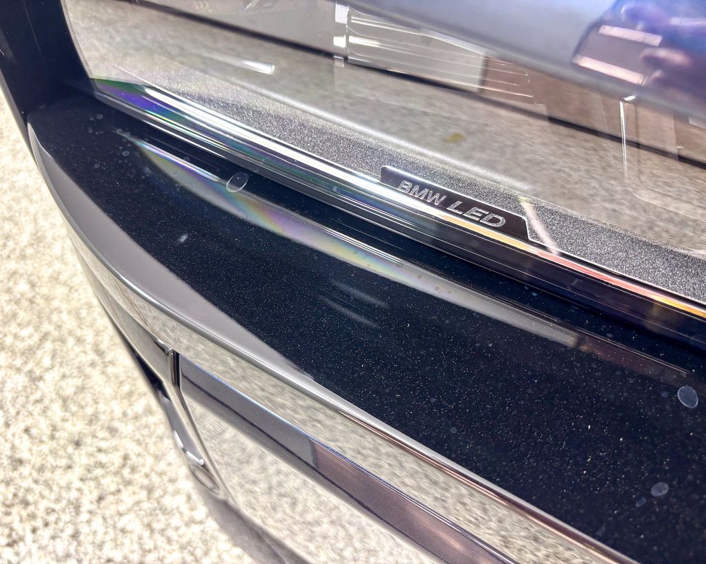 Thumbnail: 2025 BMW 7 Series - 8