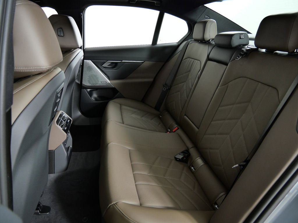 Thumbnail: 2026 BMW 5 Series - 30