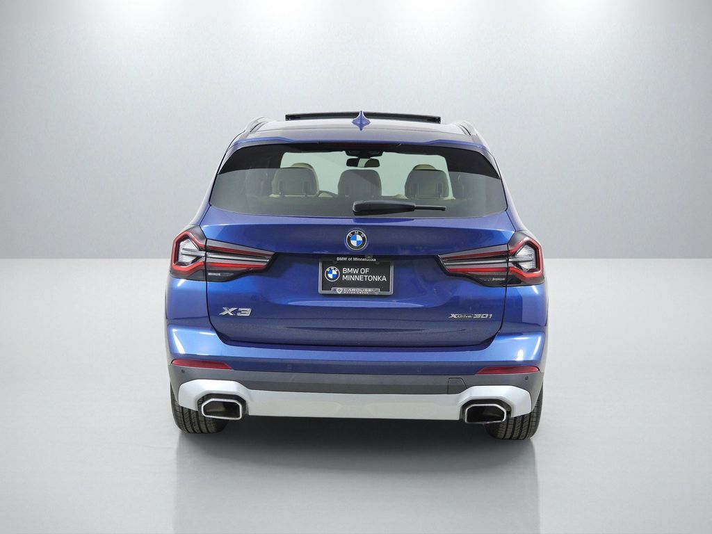 Thumbnail: 2022 BMW X3 - 11