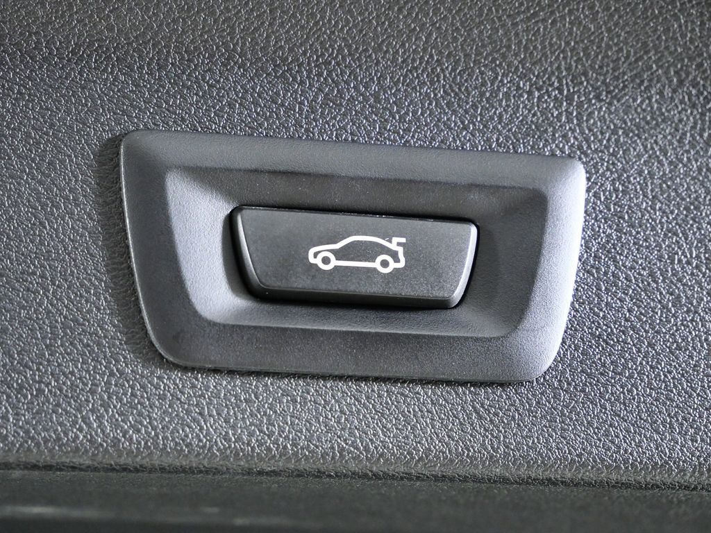 Thumbnail: 2022 BMW X3 - 28