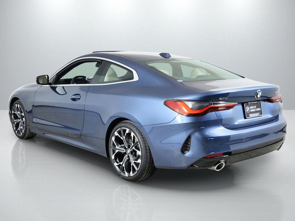 Thumbnail: 2025 BMW 4 Series - 17