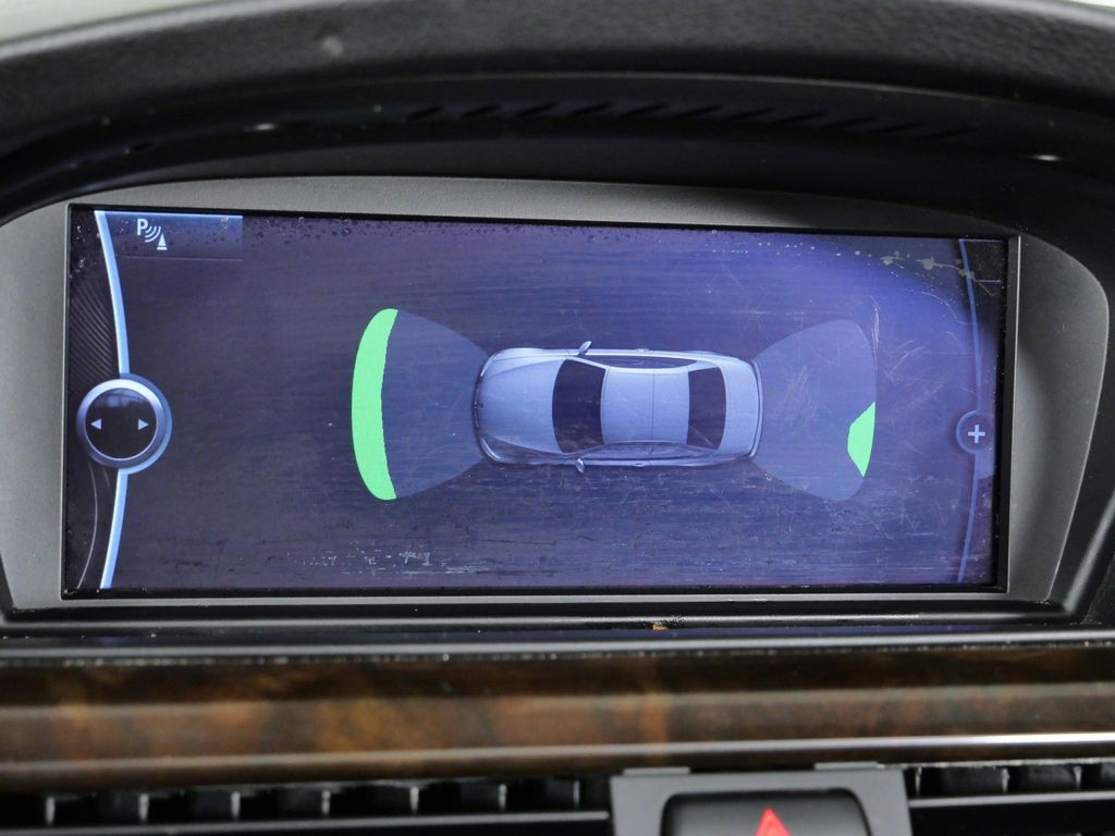 Thumbnail: 2011 BMW 3 Series - 50