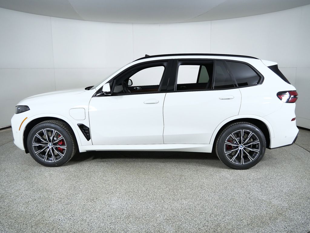 Thumbnail: 2026 BMW X5 - 15
