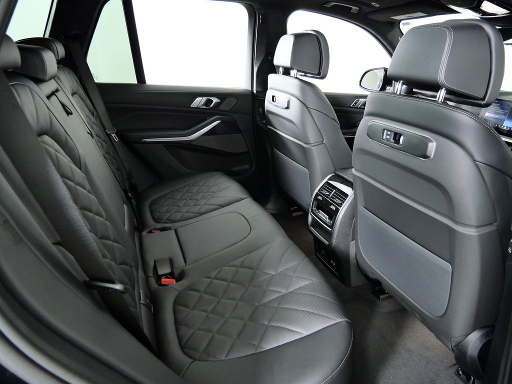 Thumbnail: 2026 BMW X5 - 26