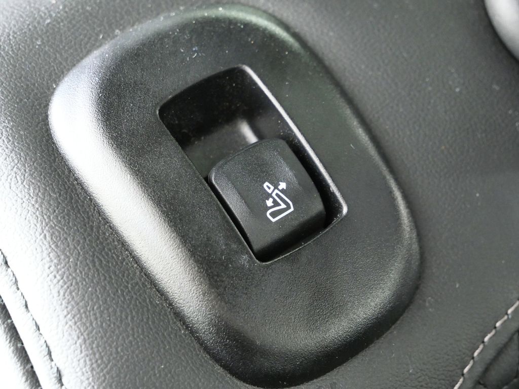 Thumbnail: 2024 BMW X7 - 33