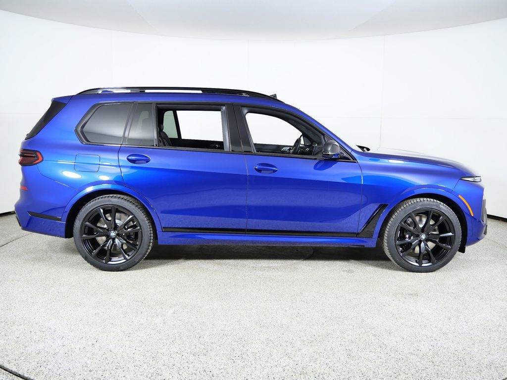 Thumbnail: 2026 BMW X7 - 8