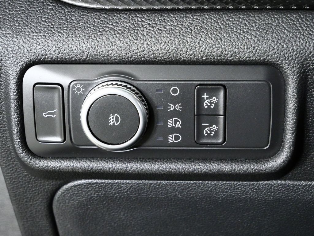 Thumbnail: 2021 Ford Explorer - 40