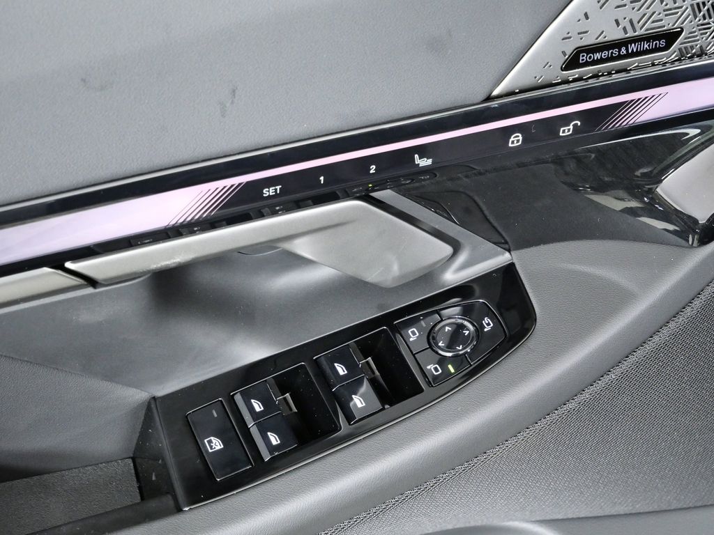 Thumbnail: 2026 BMW 5 Series - 35