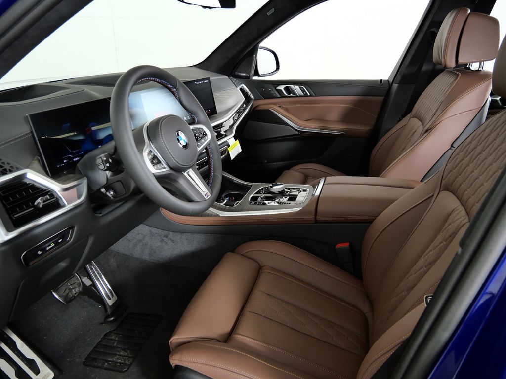 Thumbnail: 2026 BMW X7 - 35