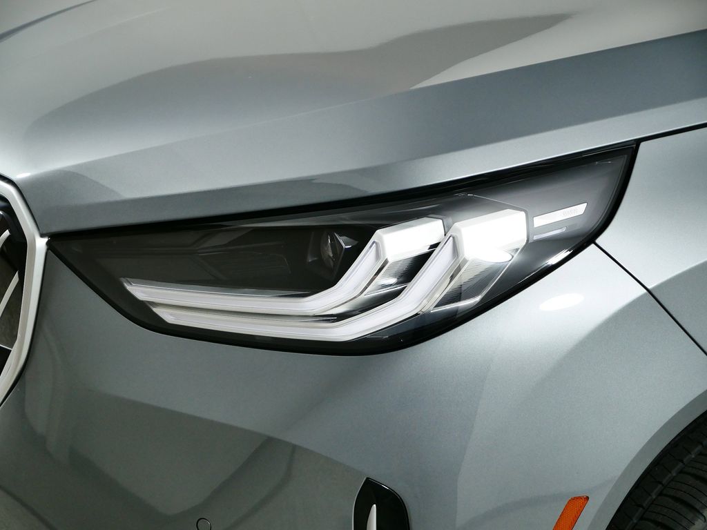 Thumbnail: 2025 BMW X3 - 16