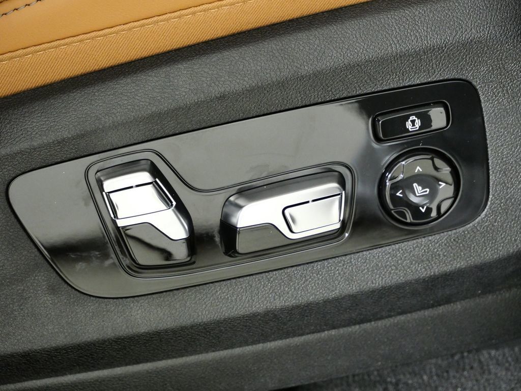 Thumbnail: 2026 BMW X7 - 24