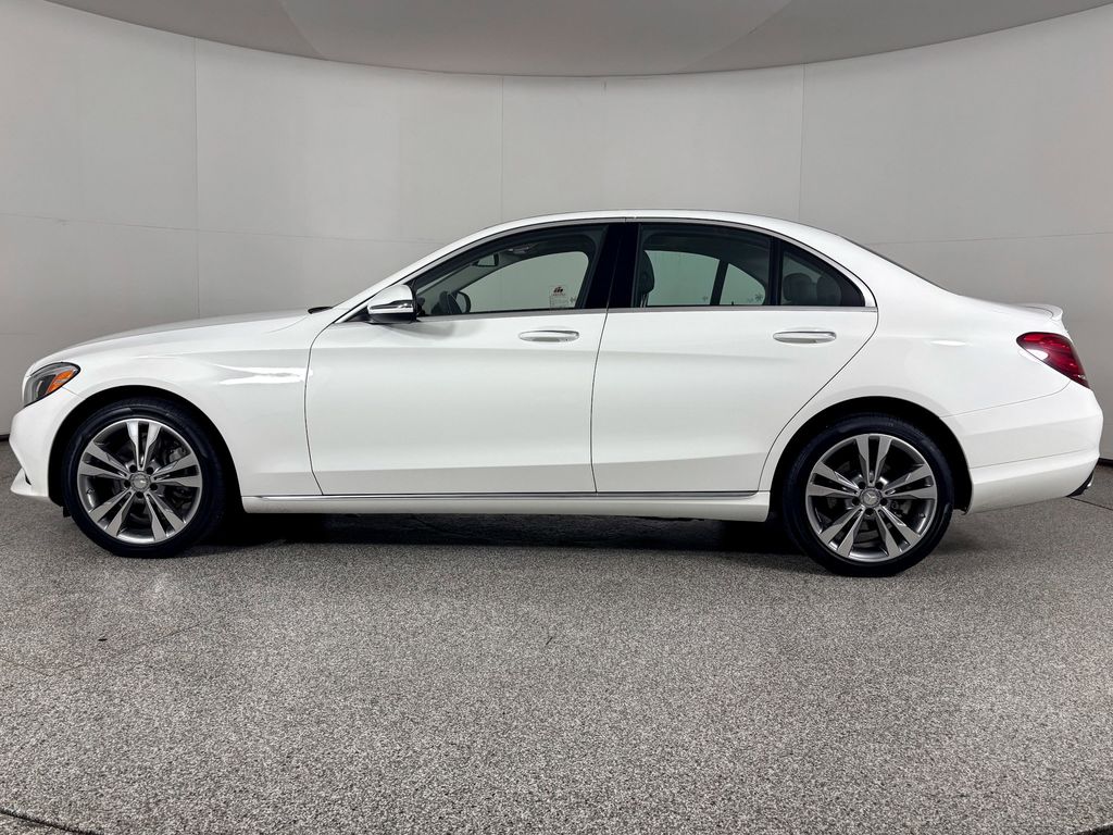 Thumbnail: 2016 Mercedes-Benz C-Class - 6
