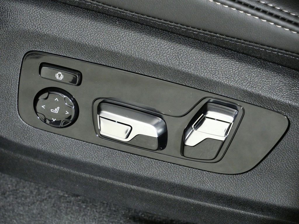 Thumbnail: 2026 BMW X5 - 40