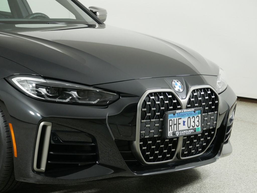 Thumbnail: 2024 BMW 4 Series - 4