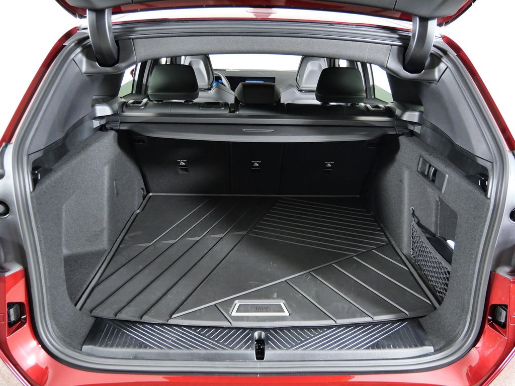 Thumbnail: 2026 BMW X3 - 27