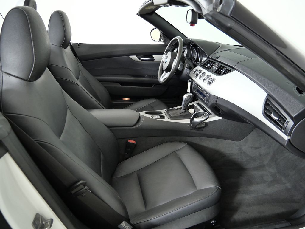 Thumbnail: 2009 BMW Z4 - 21