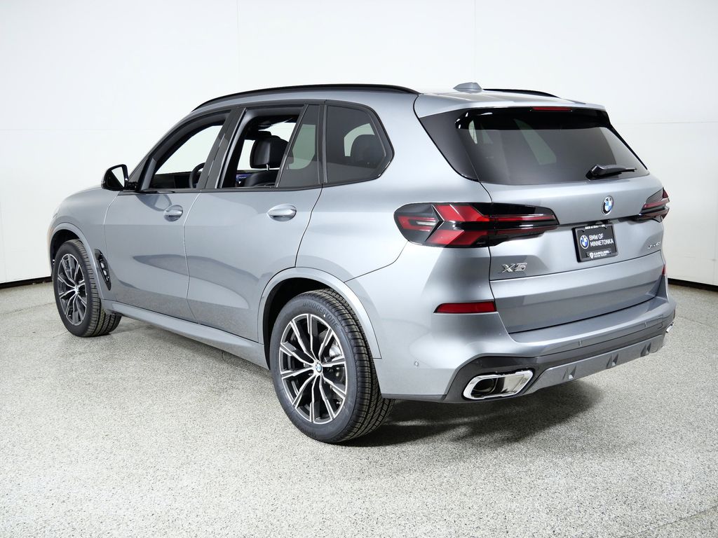 Thumbnail: 2026 BMW X5 - 14