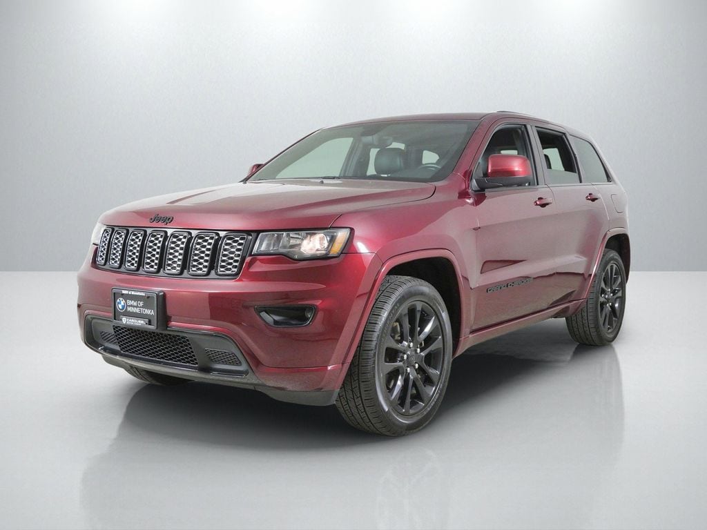 Thumbnail: 2017 Jeep Grand Cherokee - 1