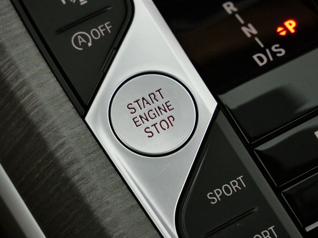 Thumbnail: 2025 BMW 4 Series - 48