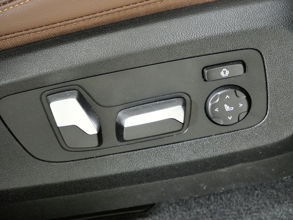 Thumbnail: 2020 BMW X7 - 23