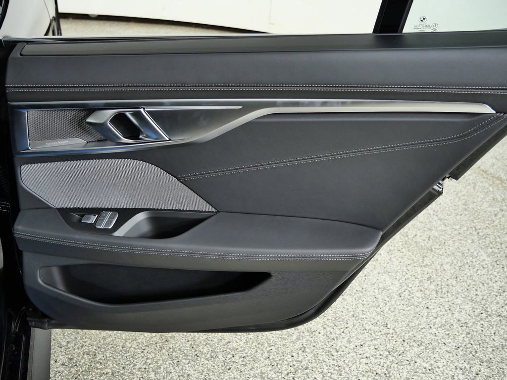 Thumbnail: 2026 BMW 8 Series - 25