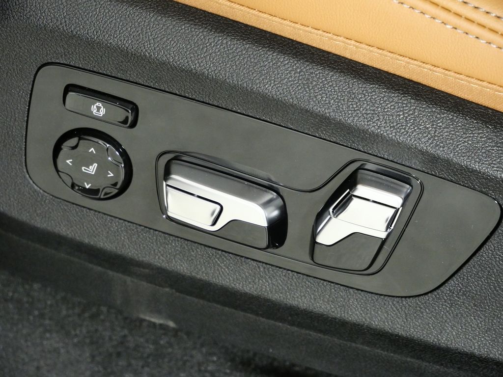 Thumbnail: 2026 BMW X5 - 39