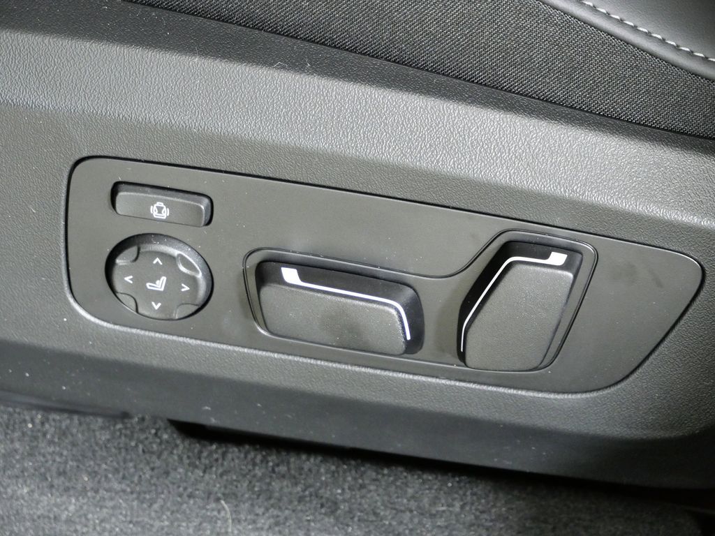 Thumbnail: 2026 BMW X3 - 38