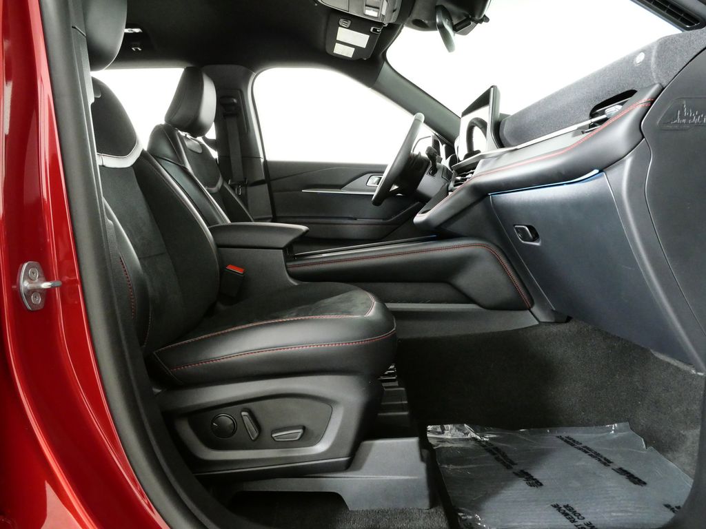 Thumbnail: 2025 Ford Explorer - 17