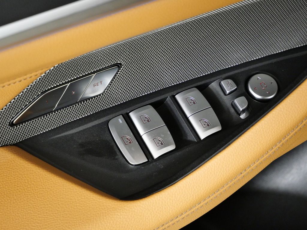 Thumbnail: 2026 BMW i4 - 35