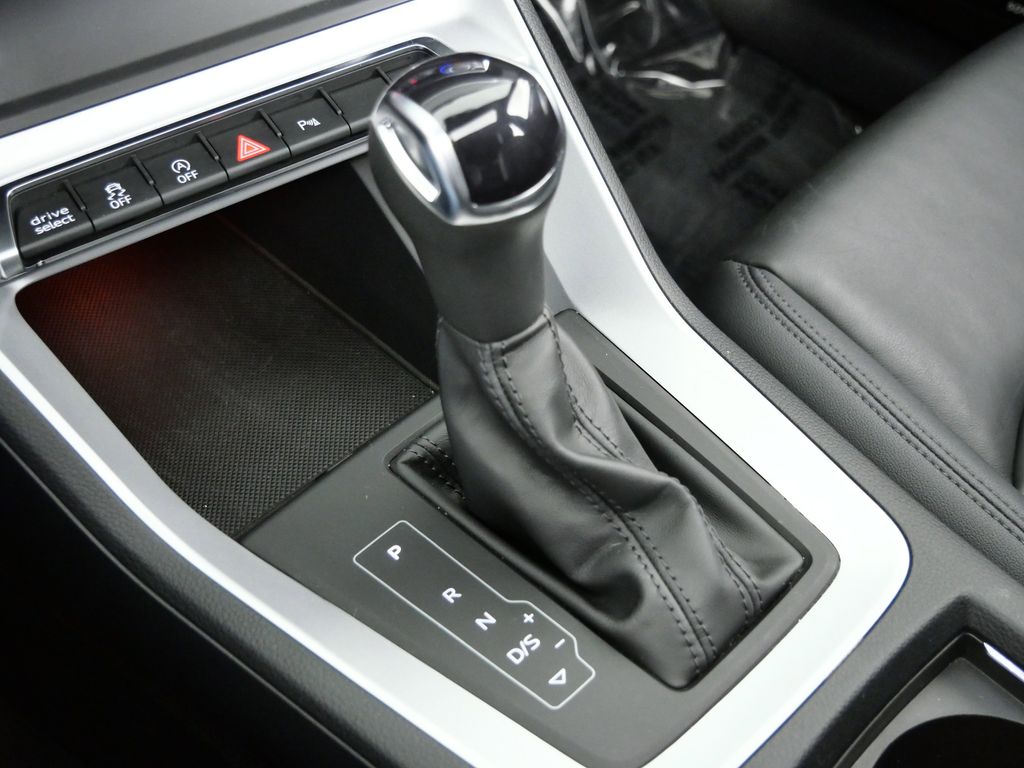 Thumbnail: 2022 Audi Q3 - 49