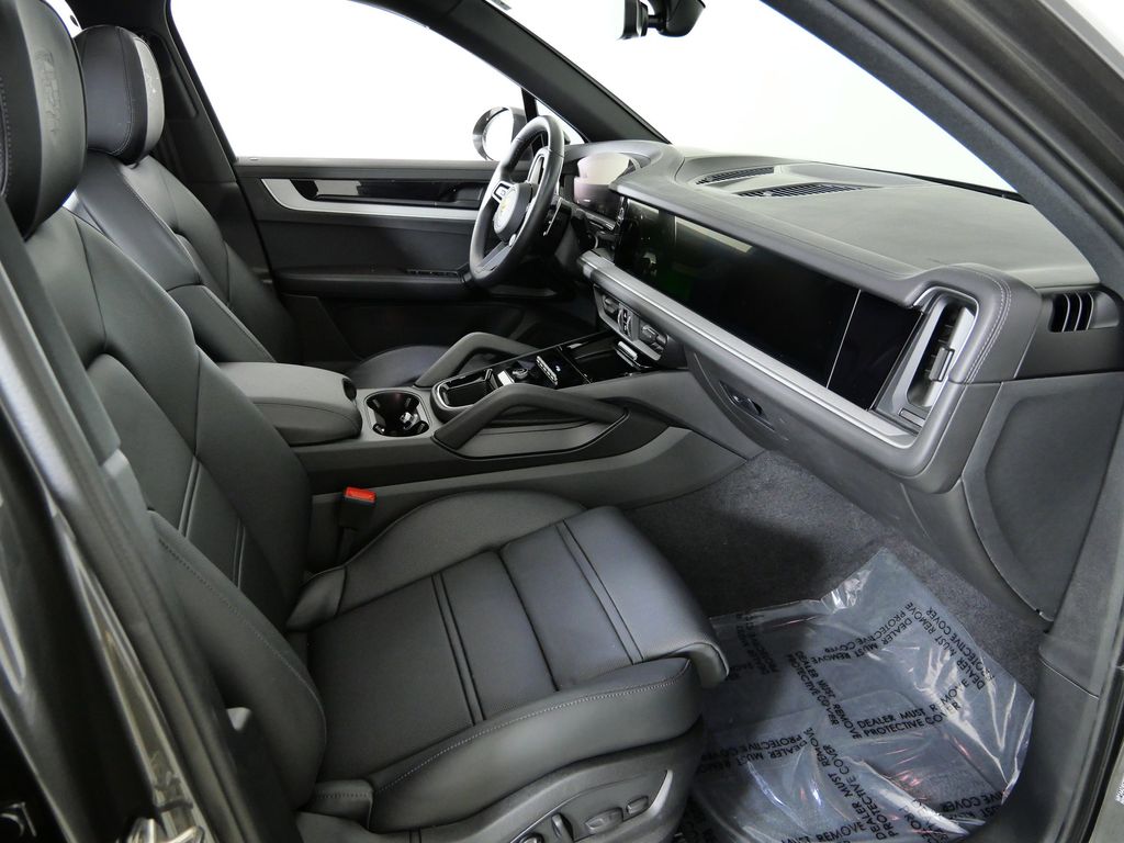 Thumbnail: 2024 Porsche Cayenne - 21