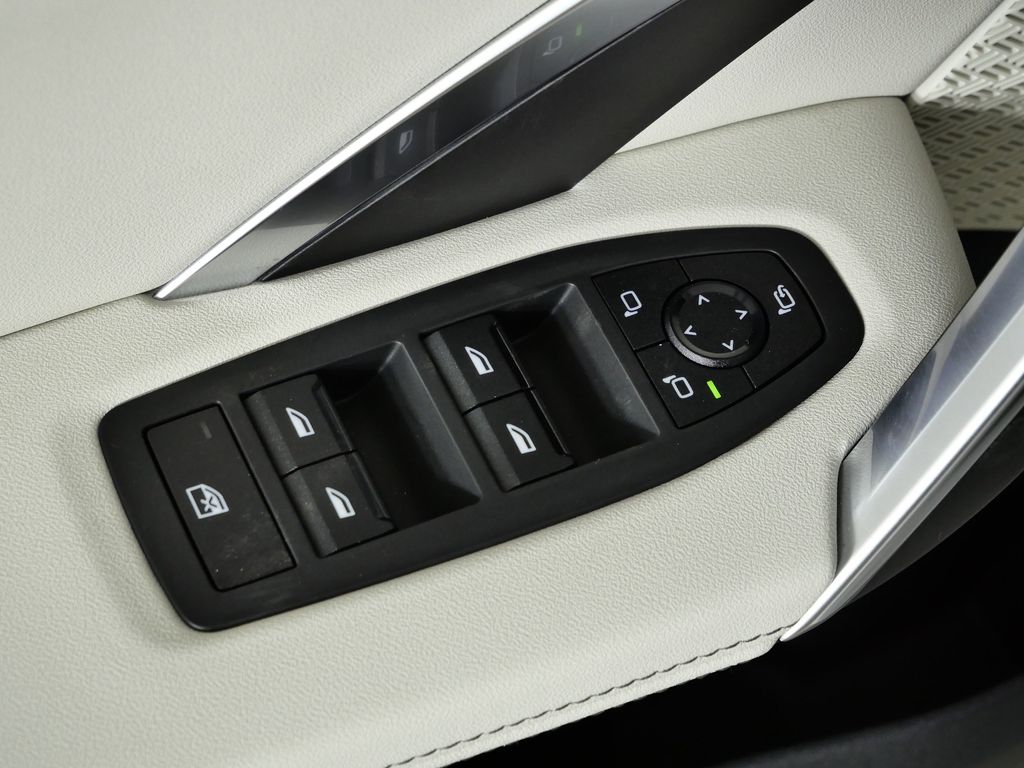 Thumbnail: 2026 BMW X1 - 34