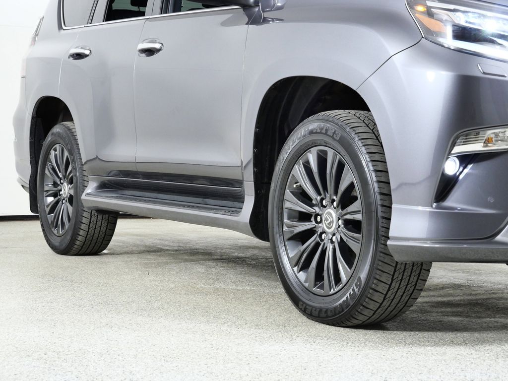 Thumbnail: 2023 Lexus GX - 7
