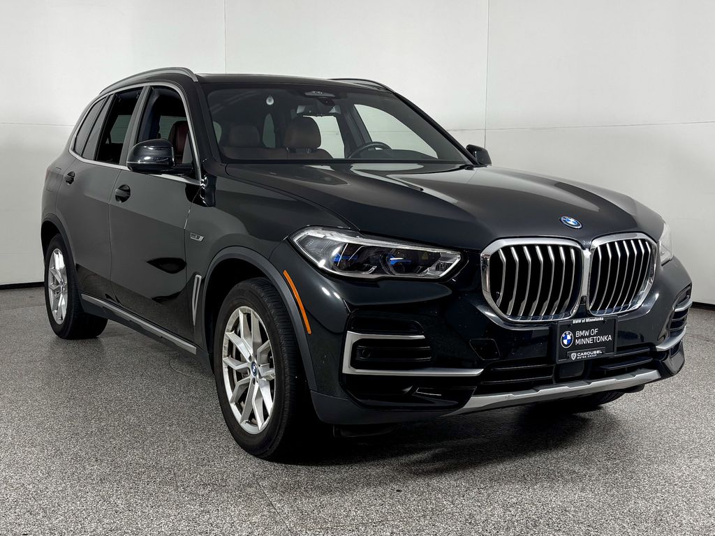 Thumbnail: 2023 BMW X5 - 4