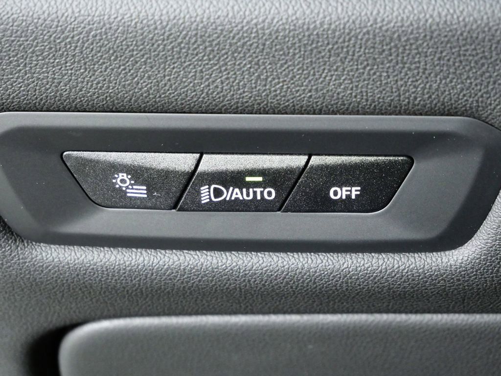 Thumbnail: 2026 BMW X5 - 42