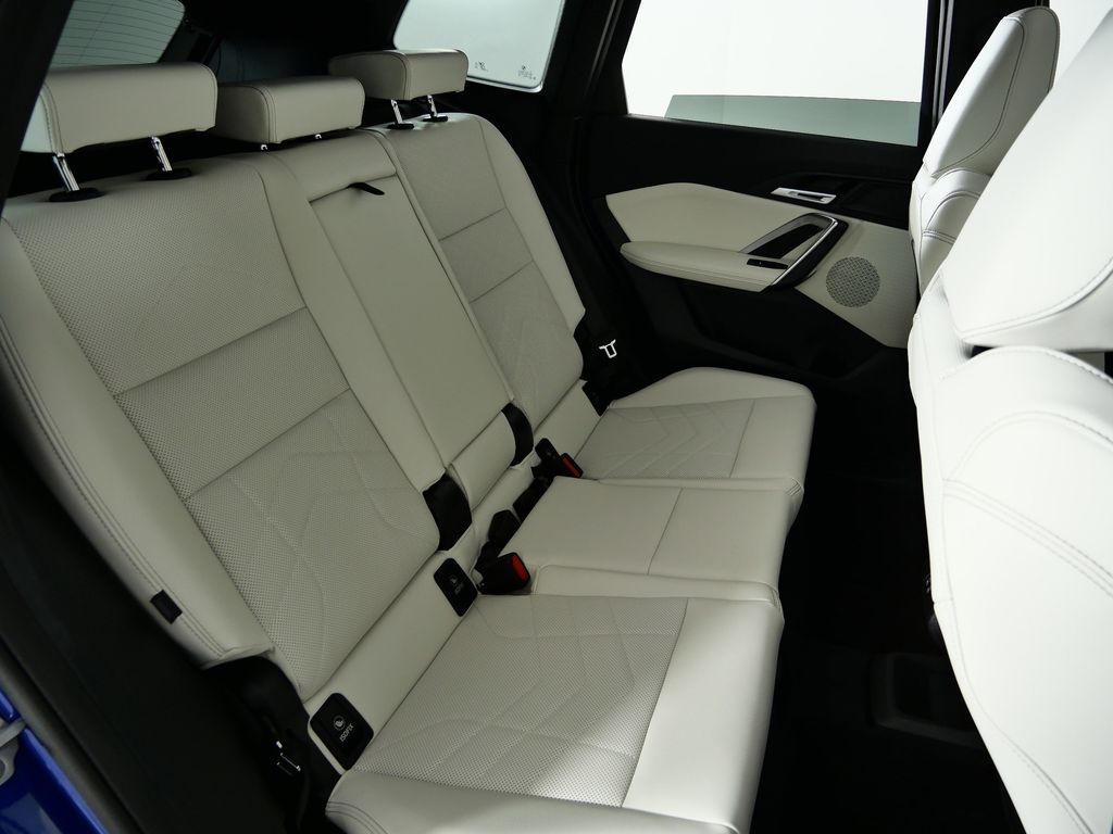 Thumbnail: 2026 BMW X1 - 25