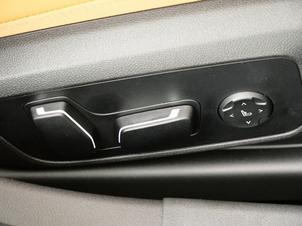 Thumbnail: 2026 BMW 3 Series - 22