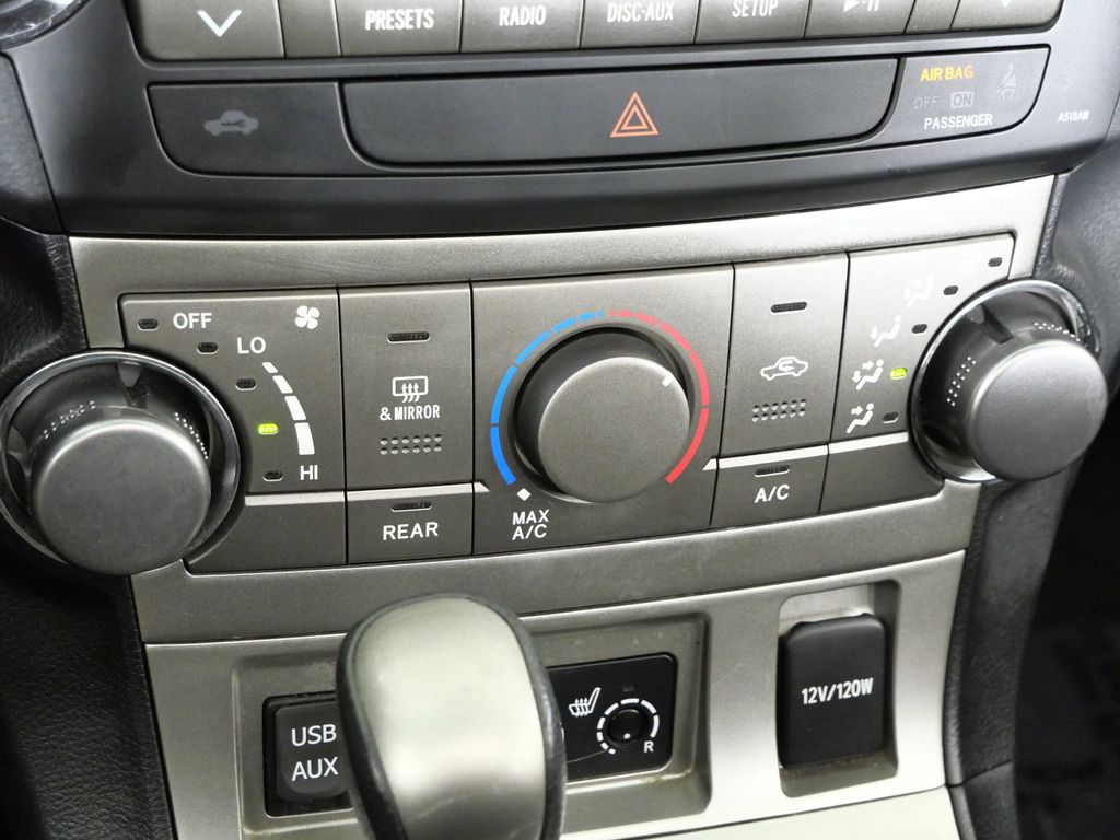 Thumbnail: 2011 Toyota Highlander - 42