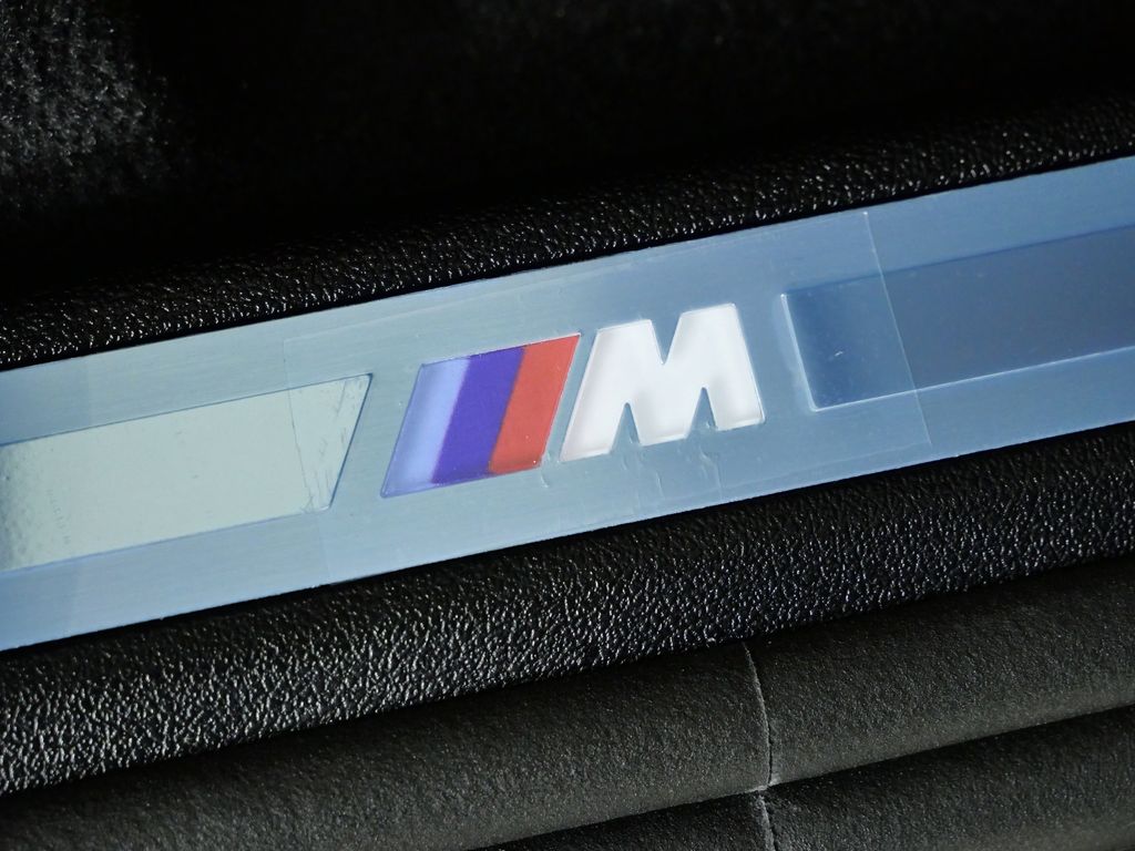 Thumbnail: 2026 BMW X7 - 23